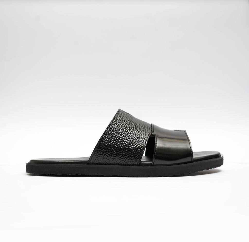 THE ' H 'SLIPPER ( BLACK ) C&P