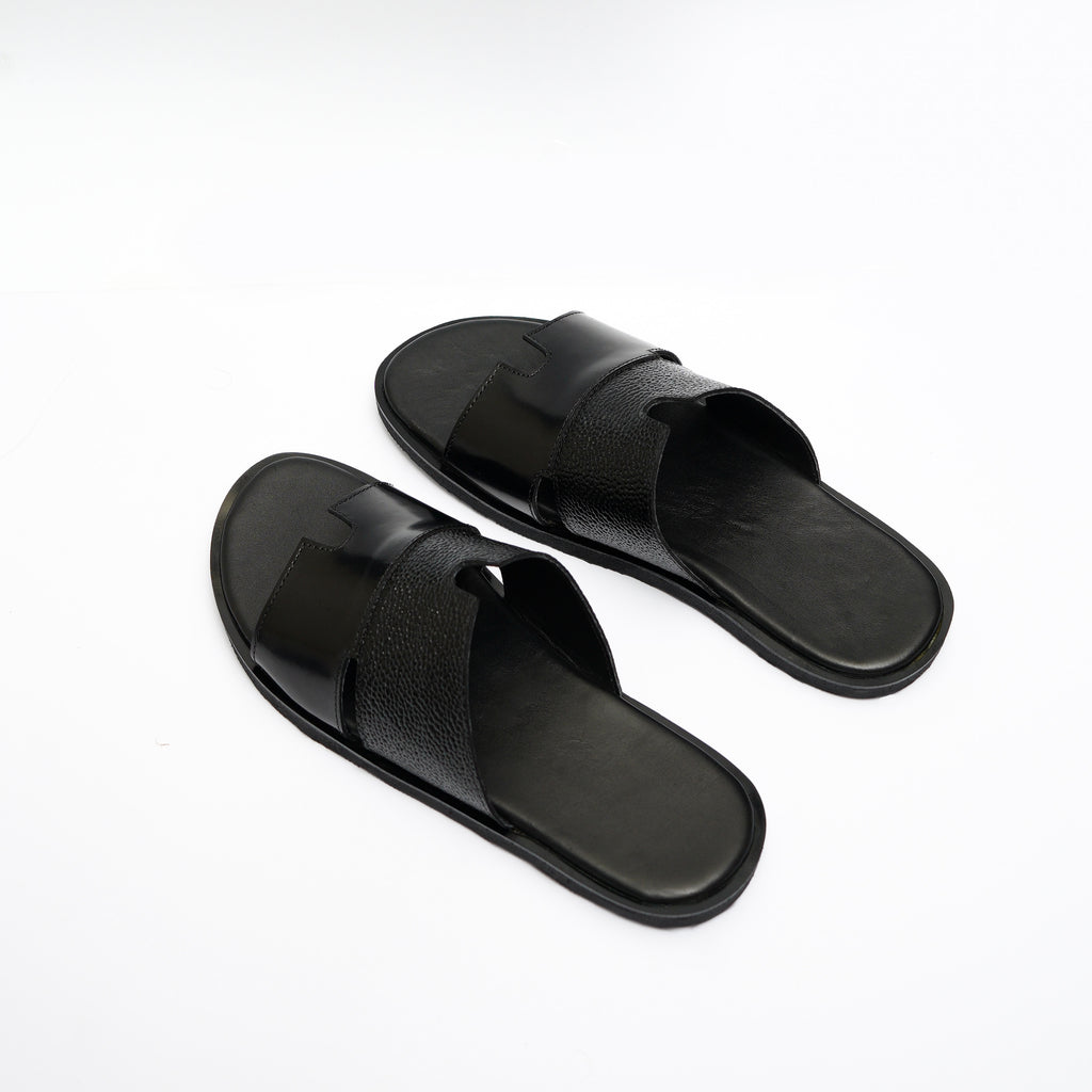 THE ' H 'SLIPPER ( BLACK ) C&P